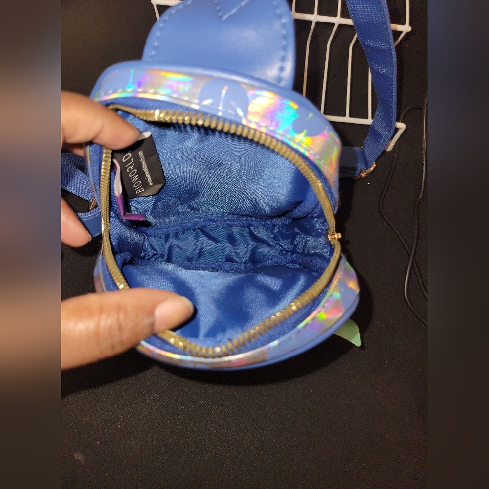 NWT Stitch Holographic bag - Picture 6 of 6